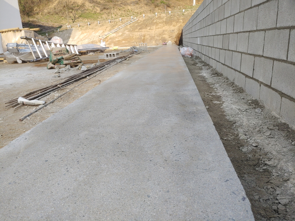 의성에서 / 만나는 관련 작업으로 고급스러운 마감이 돋보입니다. (아래, 확인해보시기) · 디테일한 마감 처리로 완성도 높은 결과물을 확인할 수 있습니다.